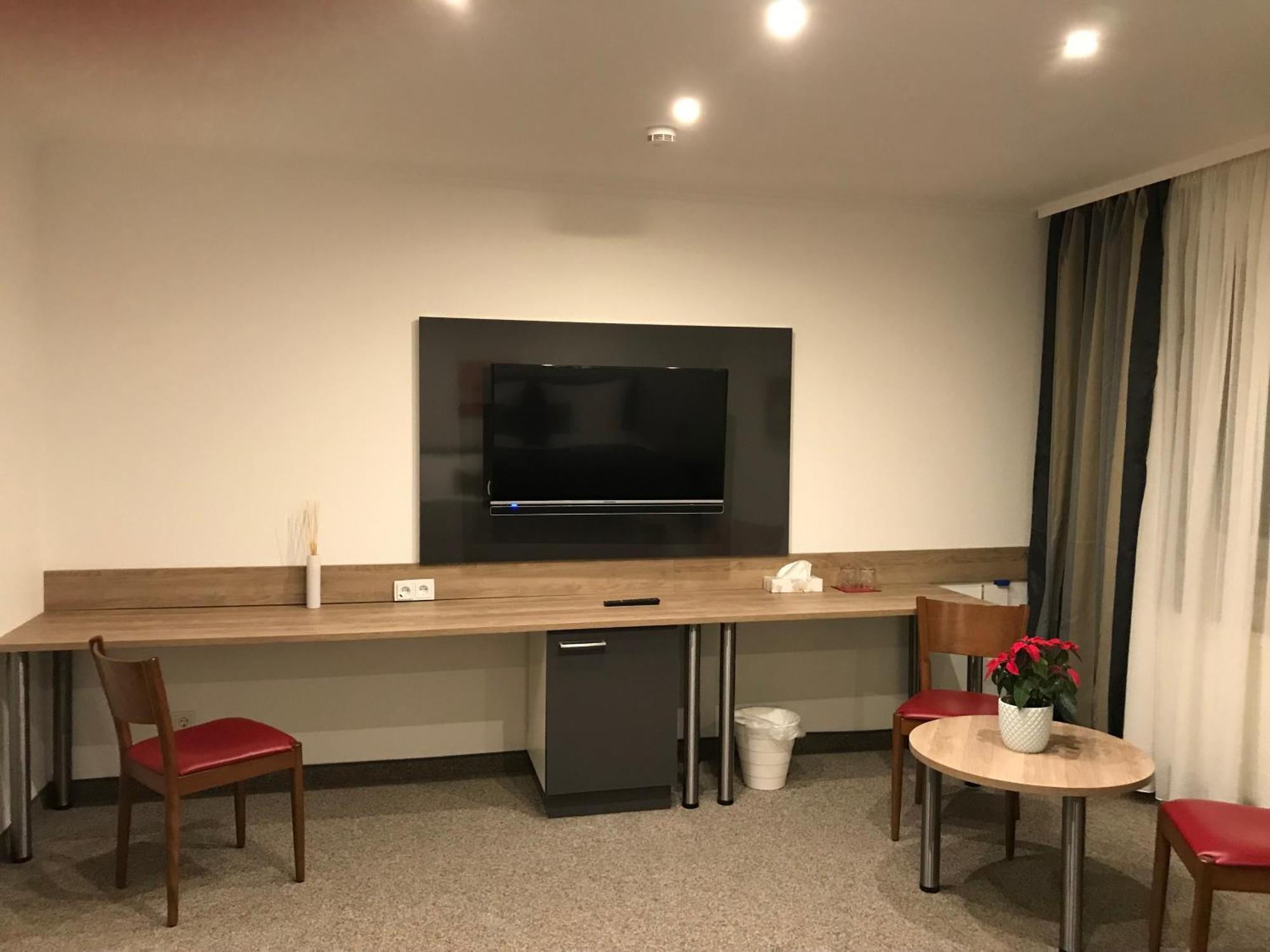 Pension Scheiber Hof Нойнкирхен Экстерьер фото